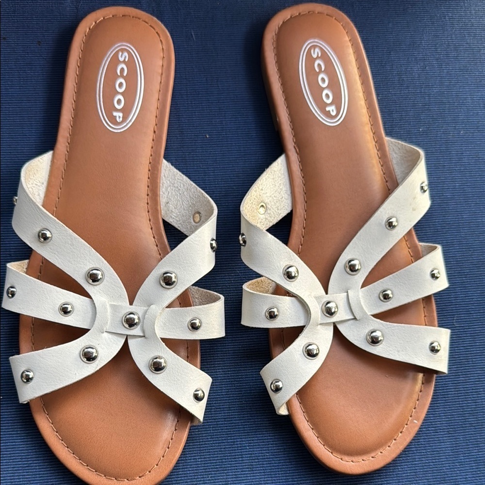 Scoop NYC White and Tan Strappy Sandals - Picture 2 of 3